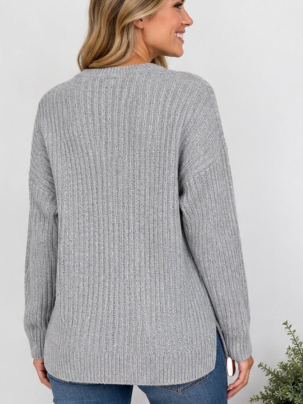 Aqua Cashmere Gray Rib-Knit Distressed Cashmere Sweater Size Small - Picture 2 of 9